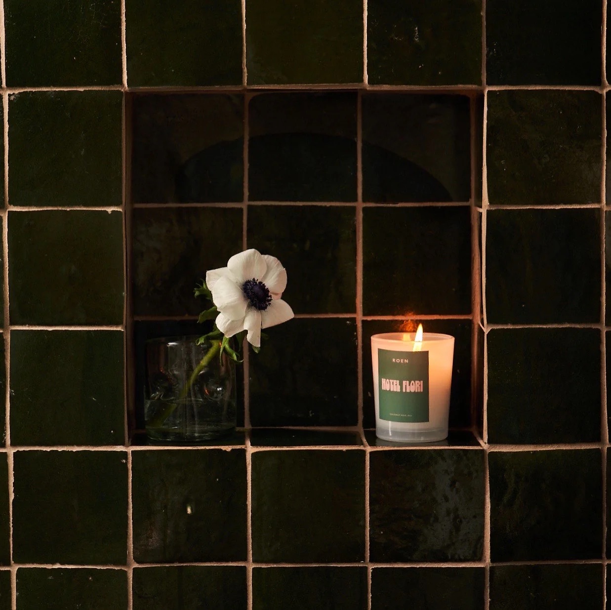 Roen Hotel Flori Candle - Image 2